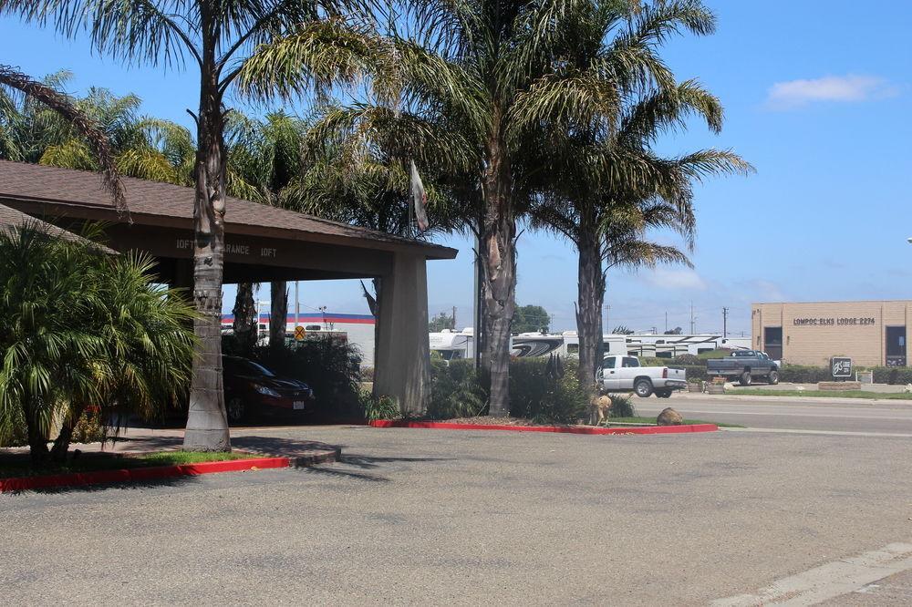 Red Roof Inn Lompoc Exterior photo